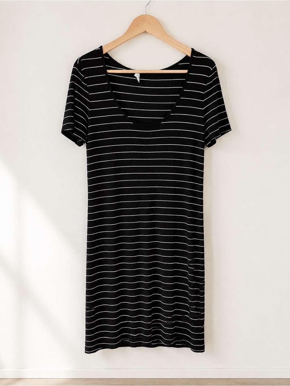 Calvin Klein Soft Striped Lounge/Sleep Dress – Size 8